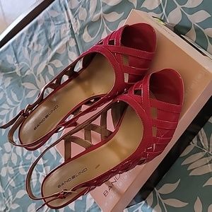 Bandolino Fushia Size 11M Heels Shoes
